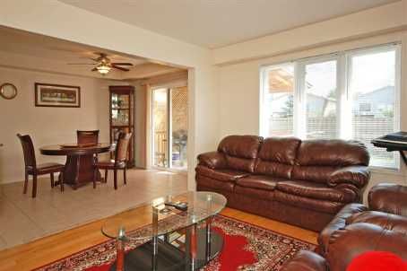 133 Professor Day Dr, Bradford West Gwillimbury, L3Z3B9 | Image 3