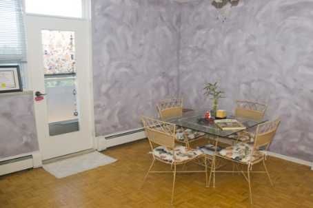 703 - 67 Richmond St, Richmond Hill, L4C3Y3 | Image 3