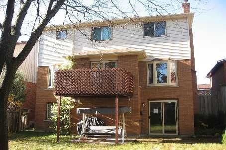 30 Moffat Cres, Aurora, L4G4Z8 | Image 2