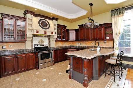 129 Lakeland Cres, Richmond Hill, L4E3A1 | Image 3