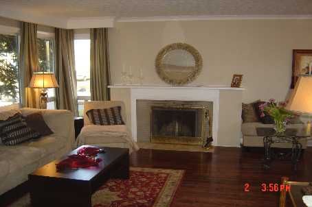 348 Boisdale Ave, Richmond Hill, L4C1R3 | Image 2