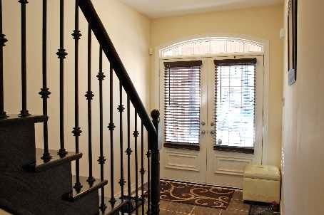 417 Lady Nadia Dr, Vaughan, L6A4E8 | Image 2