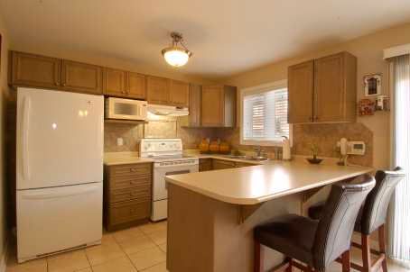 62 Victoria Wood Ave, Markham, L6E1K1 | Image 3