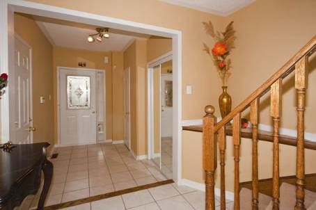 179 Vanguard Rd, Vaughan, L4K5G8 | Image 2