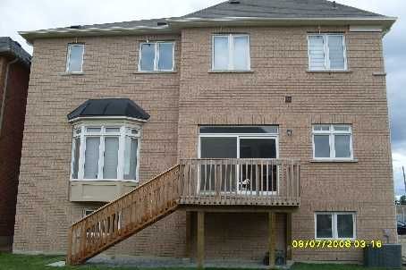 247 Selwyn Rd, Richmond Hill, L4E0R2 | Image 2