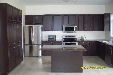 247 Selwyn Rd, Richmond Hill, L4E0R2 | Image 3