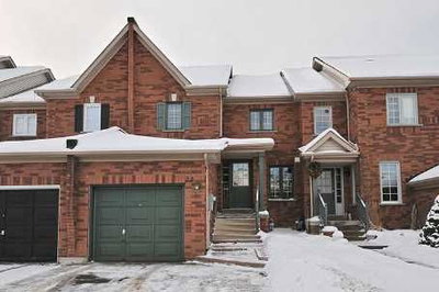 Townhouse sold at 22 October Lane, Aurora, Ontario, L4G6Y1 - Aurora Grove - MLS: N2026559