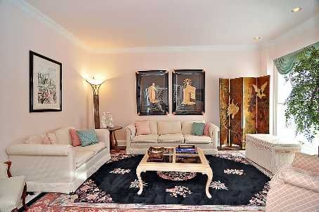 206 Arnold Ave, Vaughan, L4J1B9 | Image 3