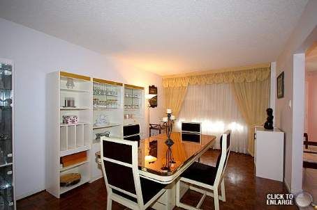 94 Houseman Cres, Richmond Hill, L4C7S6 | Image 2