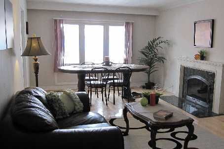 29 Bedford Park Ave, Richmond Hill, L4C2N9 | Image 2