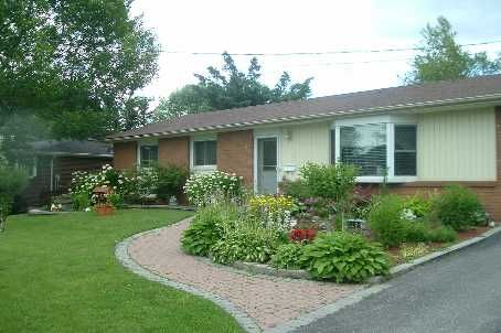 365 Adeline Dr, Georgina, L4P3C4 | Image 2