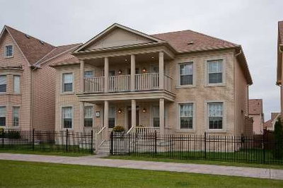 Detached House sold at 6 Crescent Park Lane, Markham, Ontario, L6C0A6 - Cathedraltown - MLS: N2051779