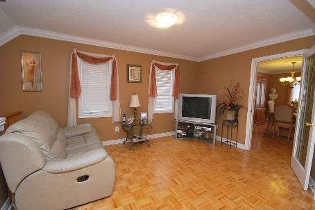 173 Rosanna Cres, Vaughan, L6A2T4 | Image 3