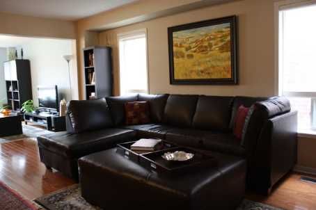 75 Maffey Cres, Richmond Hill, L4S0A8 | Image 3