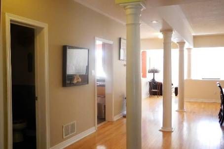 100 Colesbrook Rd, Richmond Hill, L4S2G3 | Image 2