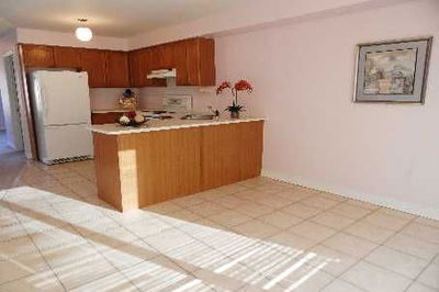 112 Leitchcroft Cres, Markham - Commerce Valley image-0-2