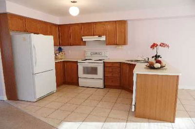 112 Leitchcroft Cres, Markham - Commerce Valley image-0-3