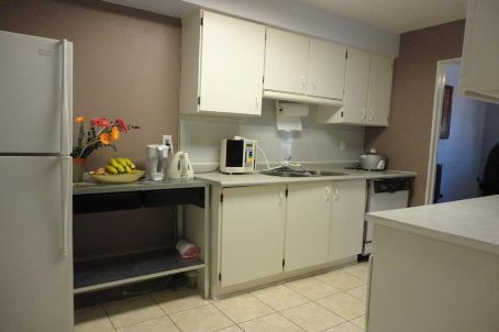 12 Woodglen Way, Markham, L3R3A8 | Image 3