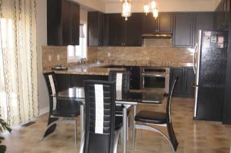 39 Pantano Dr, Vaughan, L4J0A9 | Image 3