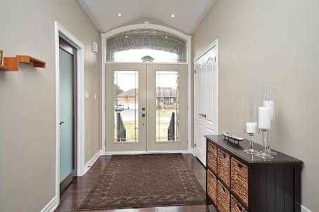 30 Fisher Dr, Adjala-Tosorontio, L0M1J0 | Image 2