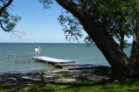 33 Lake Dr E, Georgina, L4P3E9 | Image 2