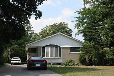 Detached House sold at 6 Corbett Crescent, Aurora, Ontario, L4G2G1 - Aurora Highlands - MLS: N2105502