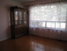 308 Skopit Rd, Richmond Hill, L4C2Y8 | Image 2