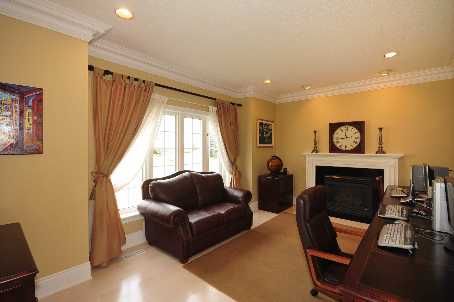 67 Chantilly Cres, Richmond Hill, L4C0K1 | Image 2