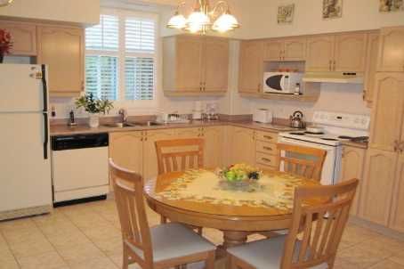 102 - 2506 Rutherford Rd, Vaughan, L4K5N4 | Image 2