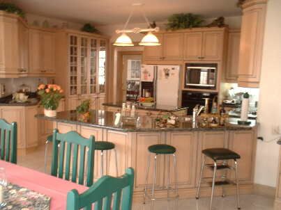 661 Wellington St W, Aurora, L4G6J7 | Image 2