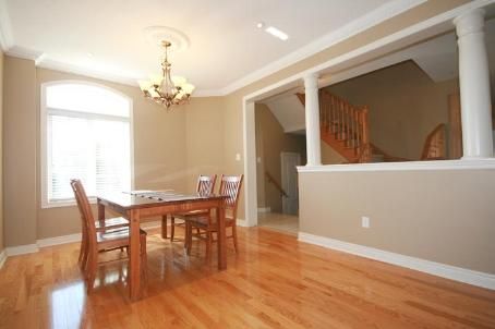 53 Shadow Falls Dr, Richmond Hill, L4E4J7 | Image 2