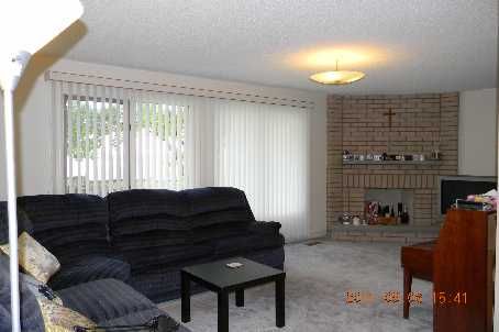 84 Lagani Ave, Richmond Hill, L4B3C6 | Image 2
