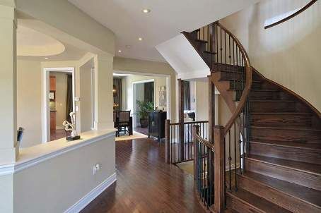 462 Worthington Ave, Richmond Hill, L4E4R6 | Image 3