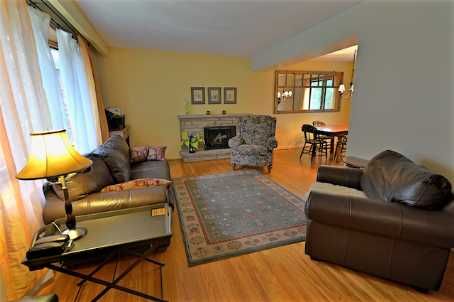750 Gorham St, Newmarket, L3Y1L6 | Image 2