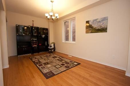 111 Catalpa Cres, Vaughan, L6A0R5 | Image 2