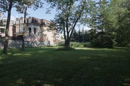 69 Headwater Cres, Richmond Hill, 000000 | Image 2