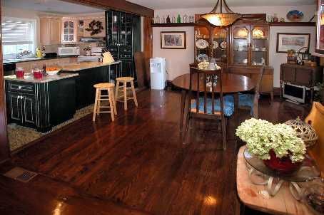 11960 Yonge St, Richmond Hill, L4E3N6 | Image 3