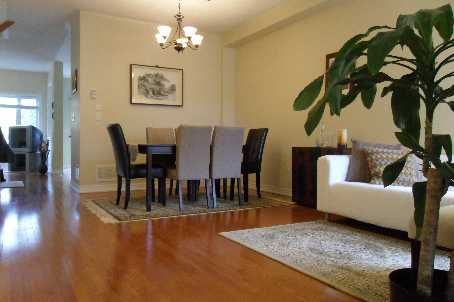 23 Drew Kelly Way, Markham, L3R5R3 | Image 2