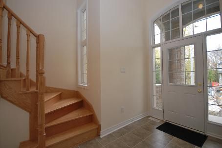 69 Headwater Cres, Richmond Hill, L4E0T2 | Image 2