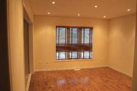 65 Westcliffe Cres, Richmond Hill, L4E0S5 | Image 3