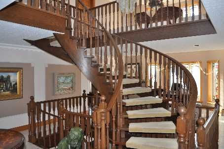 9 Forson Crt, Markham, L6C1A9 | Image 3