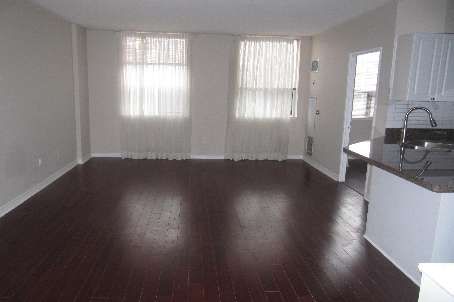 205 - 7398 Yonge St S, Vaughan, L4J1V8 | Image 2