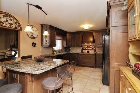 148 Castlehill Rd, Vaughan, L6A1N7 | Image 3