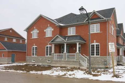 Townhouse sold at 1075 Bur Oak Avenue, Markham, Ontario, Xxxxxx - Wismer - MLS: N2285984