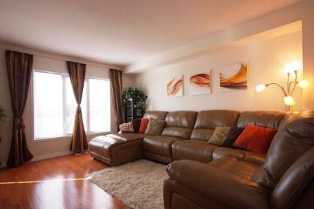 21 Westcliffe Cres, Richmond Hill, L4E0S1 | Image 2