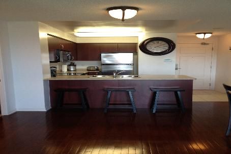 217 - 310 Red Maple Rd, Richmond Hill, L4C0T7 | Image 3