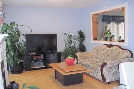 72 Weatherill Rd, Markham, L6C2P5 | Image 3