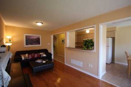 58 Warren Bradley St, Markham, L6C2W4 | Image 3