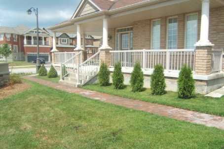 1 Lourakis St, Richmond Hill, L4E0J5 | Image 2