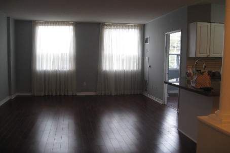 205 - 7398 Yonge St, Vaughan, L4J1V8 | Image 3